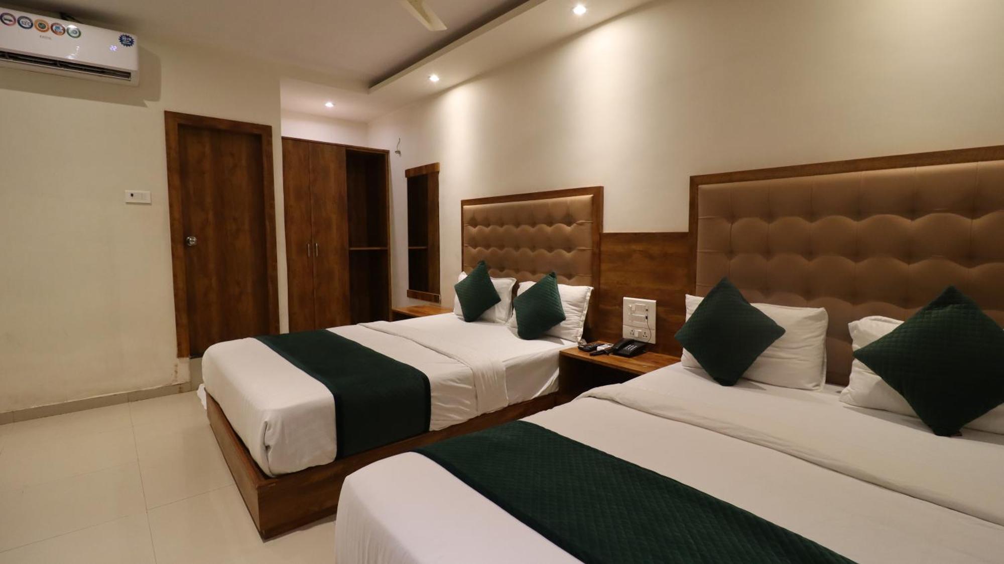 Hotel Bkc Garden - Near Us Embassy Bkc Мумбаи Экстерьер фото
